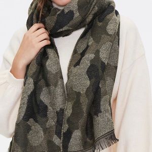 “NEW” camouflage fashion scarf